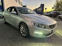 Usado Volvo S60 Kinetic 136 CV (100 kW) 2015 Gris / plata Berlina