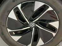 Usado VW ID.4 Pro 127 kW (174 CV) 2025 Azul SUV