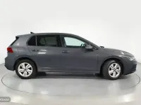Usado VW Golf VIII Life 110 CV (80 kW) 2022 Gris Berlina