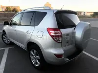 Usado Toyota RAV4 Active 150 CV (110 kW) 2010 Gris / plata SUV