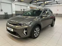 Usado Kia Stonic 120 CV (88 kW) 2023 Marrón SUV