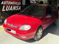 Usado Citroën Saxo Furio 58 CV (42 kW) 2003 Granate Utilitario