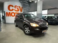 Usado SsangYong Kyron 141 CV (103 kW) 2008 Granate SUV
