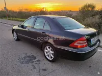 Usado Mercedes C270 Elegance 170 CV (125 kW) 2003 Azul Berlina