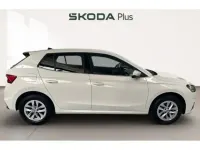 Usado Skoda Fabia Active 80 CV (58 kW) 2022 Blanco Utilitario