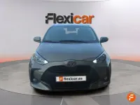 Usado Toyota Yaris Active 116 CV (85 kW) 2025 Gris Utilitario