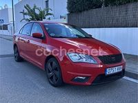 Usado Seat Toledo Style 105 CV (77 kW) 2014 Rojo Utilitario