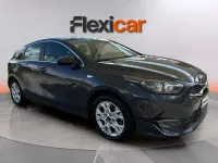 Occasion Kia Ceed 136 PK (100 kW) 2023 Grijs Hatchback