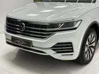Usado VW Touareg Elegance 231 CV (169 kW) 2021 Blanco SUV