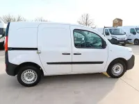 Usado Renault Kangoo 80 CV (58 kW) 2020 Blanco Monovolumen