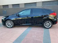 Usado Ford Focus ST-Line 125 CV (91 kW) 2017 Negro Berlina