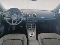 Usado Audi A3 Design 150 CV (110 kW) 2018 Plata Berlina