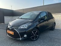 Usado Toyota Yaris Hybrid 100 CV (73 kW) 2016 Negro Berlina