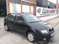 Usado Skoda Fabia Fresh 75 CV (55 kW) 2004 Negro Berlina