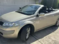 Usado Renault Mégane Cabriolet Dynamique 115 CV (84 kW) 2005 Beige Descapotable
