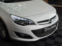 Usado Opel Astra Excellence 125 HP (91 kW) 2015 Branco Sedan