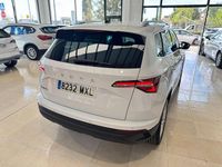 Usado Skoda Karoq Selection 116 CV (85 kW) 2024 Blanco SUV