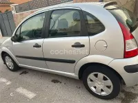 Usado Citroën C3 61 CV (44 kW) 2006 Gris / plata Berlina