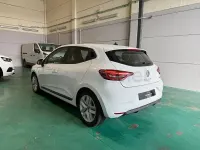 Usado Renault Clio V Equilibre 140 CV (102 kW) 2022 Blanco Berlina