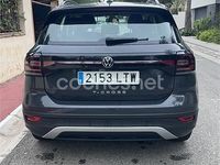 Usado VW T-Cross Advance 110 CV (80 kW) 2021 Gris / plata SUV