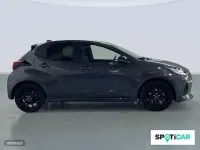 Usado Mazda 2 Homura-Line 116 CV (85 kW) 2024 Gris Utilitario