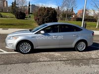 Usado Ford Mondeo Limited 115 CV (84 kW) 2014 Gris / plata Berlina