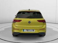 Usado VW Golf VIII Life 151 CV (111 kW) 2020 Amarillo Utilitario