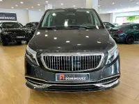 Usado Mercedes V220 Avantgarde 163 CV (119 kW) 2022 Gris / plata Monovolumen