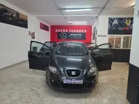 Usado Seat Altea Stylance 102 CV (75 kW) 2004 Negro Monovolumen
