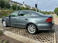 Usado VW Passat Highline 140 CV (102 kW) 2012 Gris / plata Berlina