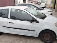 Usado Renault Clio IV 75 CV (55 kW) 2012 Blanco Berlina