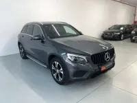 Usado Mercedes GLC220 AMG line 170 CV (125 kW) 2017 Negro SUV