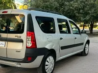 Usado Dacia Logan Lauréate 105 CV (77 kW) 2007 Gris / plata Familiar