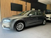 Usado Audi A3 Attraction 150 CV (110 kW) 2015 Gris / plata Berlina