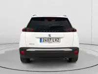 Usado Peugeot 2008 Allure 110 CV (80 kW) 2022 Blanco SUV