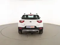 Usado Kia Stonic Style 101 CV (74 kW) 2021 Blanco SUV