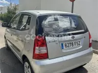 Usado Kia Picanto 61 CV (44 kW) 2007 Gris / plata Utilitario