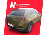 Usado VW T-Roc Advance 150 CV (110 kW) 2021 Amarillo SUV