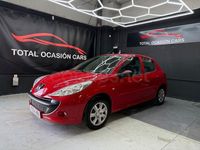 Usado Peugeot 206 60 CV (44 kW) 2011 Rojo Berlina