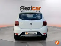 Usado Dacia Sandero Comfort 90 HP (66 kW) 2019 Branco