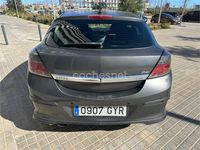 Usado Opel Astra GTC Sport 120 CV (88 kW) 2010 Gris / plata Berlina