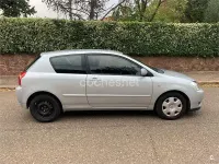 Usado Toyota Corolla Sol 90 CV (66 kW) 2004 Blanco Berlina