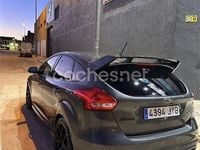 Usado Ford Focus Sport 182 CV (133 kW) 2017 Gris / plata Berlina