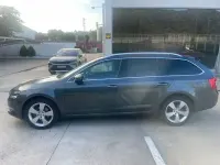 Usado Skoda Octavia Style 150 CV (110 kW) 2020 Gris / plata Familiar