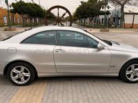 Usado Mercedes CLK270 Avantgarde 170 CV (125 kW) 2004 Gris / plata Coupe