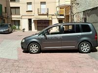Usado VW Touran Advance 100 CV (73 kW) 2004 Gris / plata Monovolumen