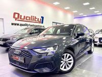 Usado Audi A3 116 CV (85 kW) 2021 Gris / plata Berlina