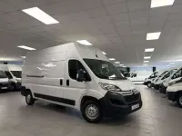 Usado Citroën Jumper 140 CV (102 kW) 2023 Blanco Monovolumen