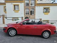 Usado Renault Mégane Cabriolet Authentique 110 CV (80 kW) 2007 Rojo Descapotable