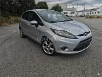Usado Ford Fiesta Titanium 90 CV (66 kW) 2010 Blanco Berlina